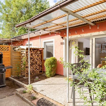Gemutliches Tinyhouse Bungalow Mit Kamin & Sauna Am See Joachimsthal Bagian luar foto