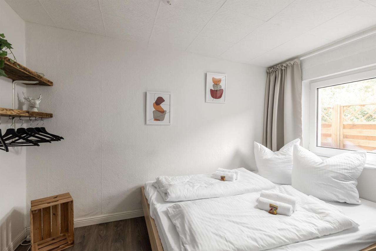 Gemutliches Tinyhouse Bungalow Mit Kamin & Sauna Am See Joachimsthal Bagian luar foto