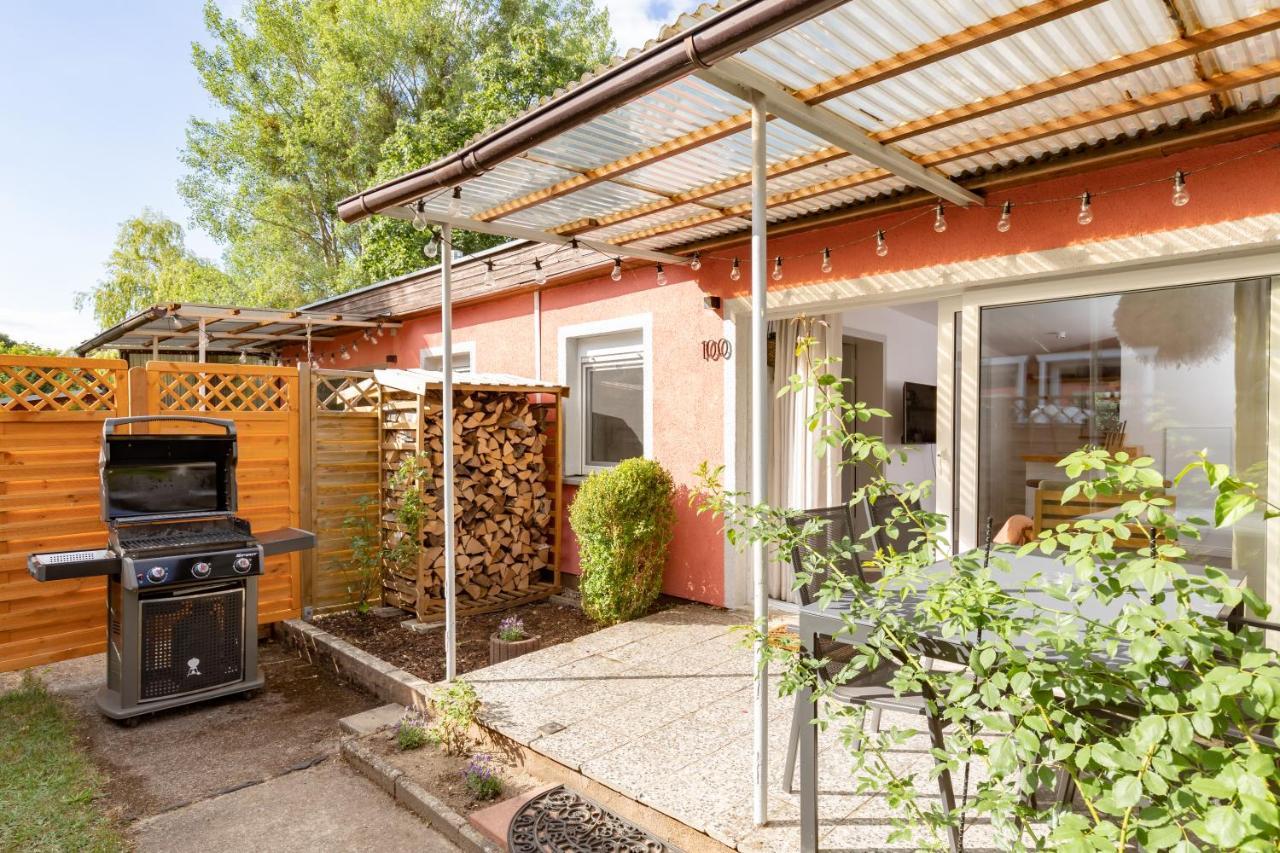 Gemutliches Tinyhouse Bungalow Mit Kamin & Sauna Am See Joachimsthal Bagian luar foto